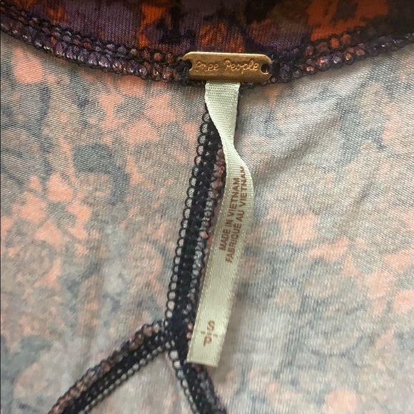 3/$20 Free People Floral Top - Picture 3 of 8